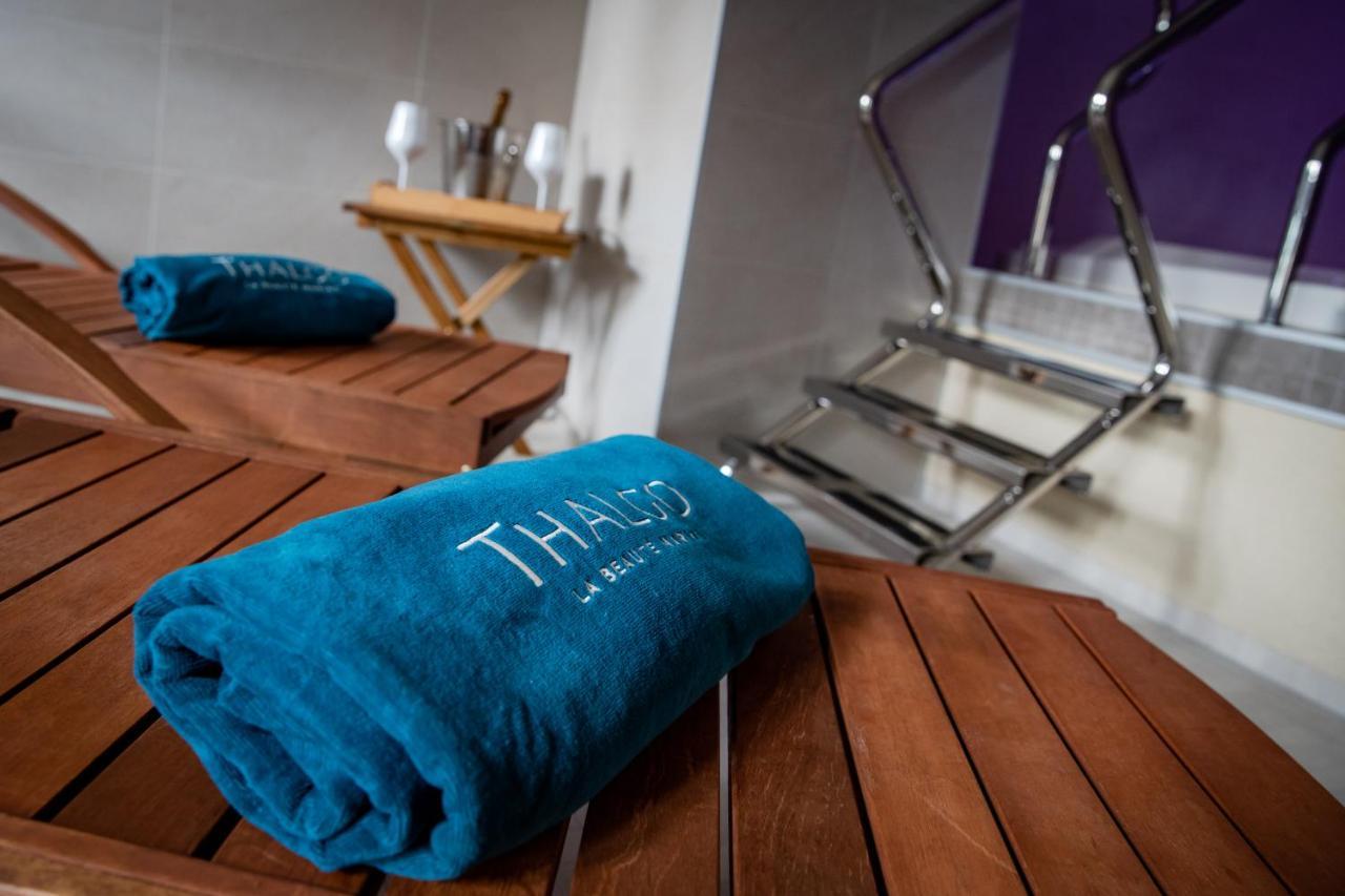 Hotel Zamek Třešť Extérieur photo