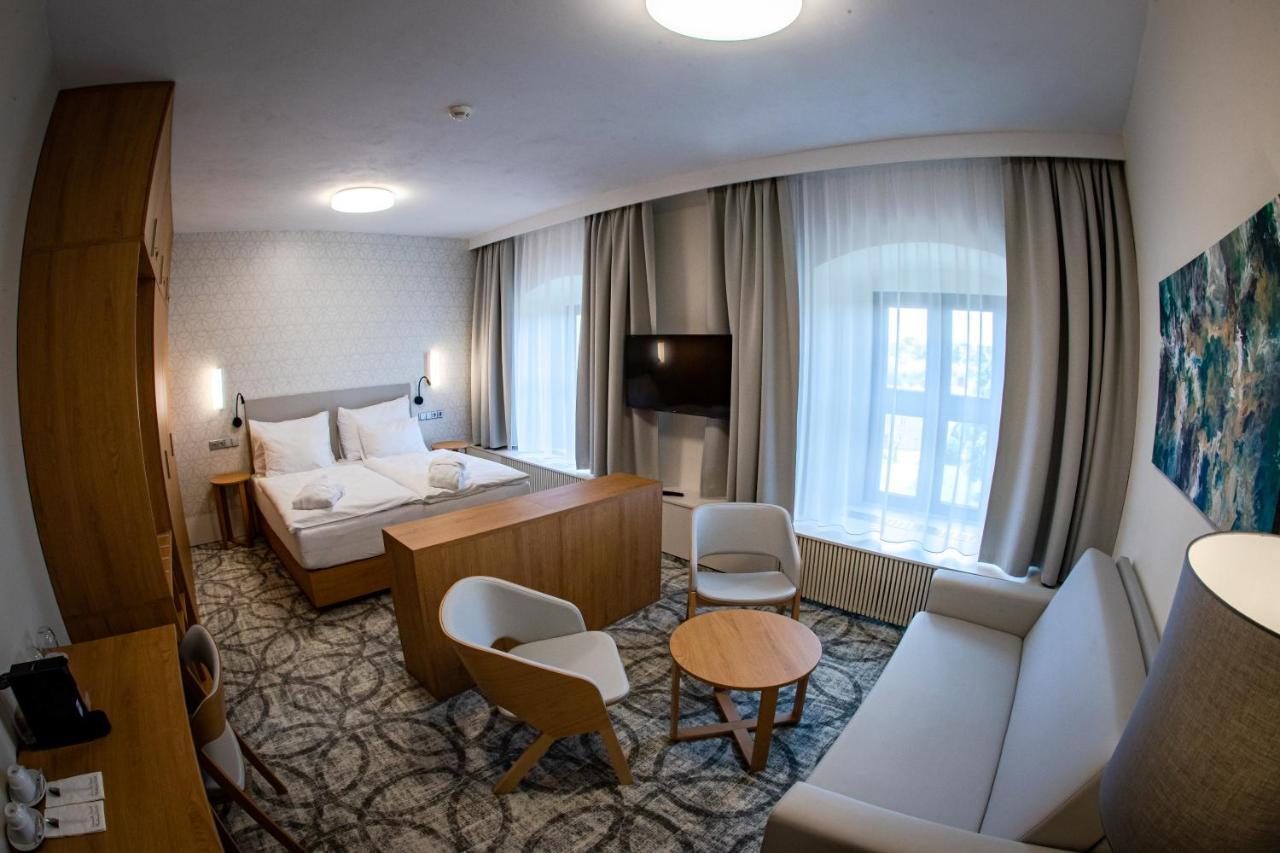 Hotel Zamek Třešť Extérieur photo