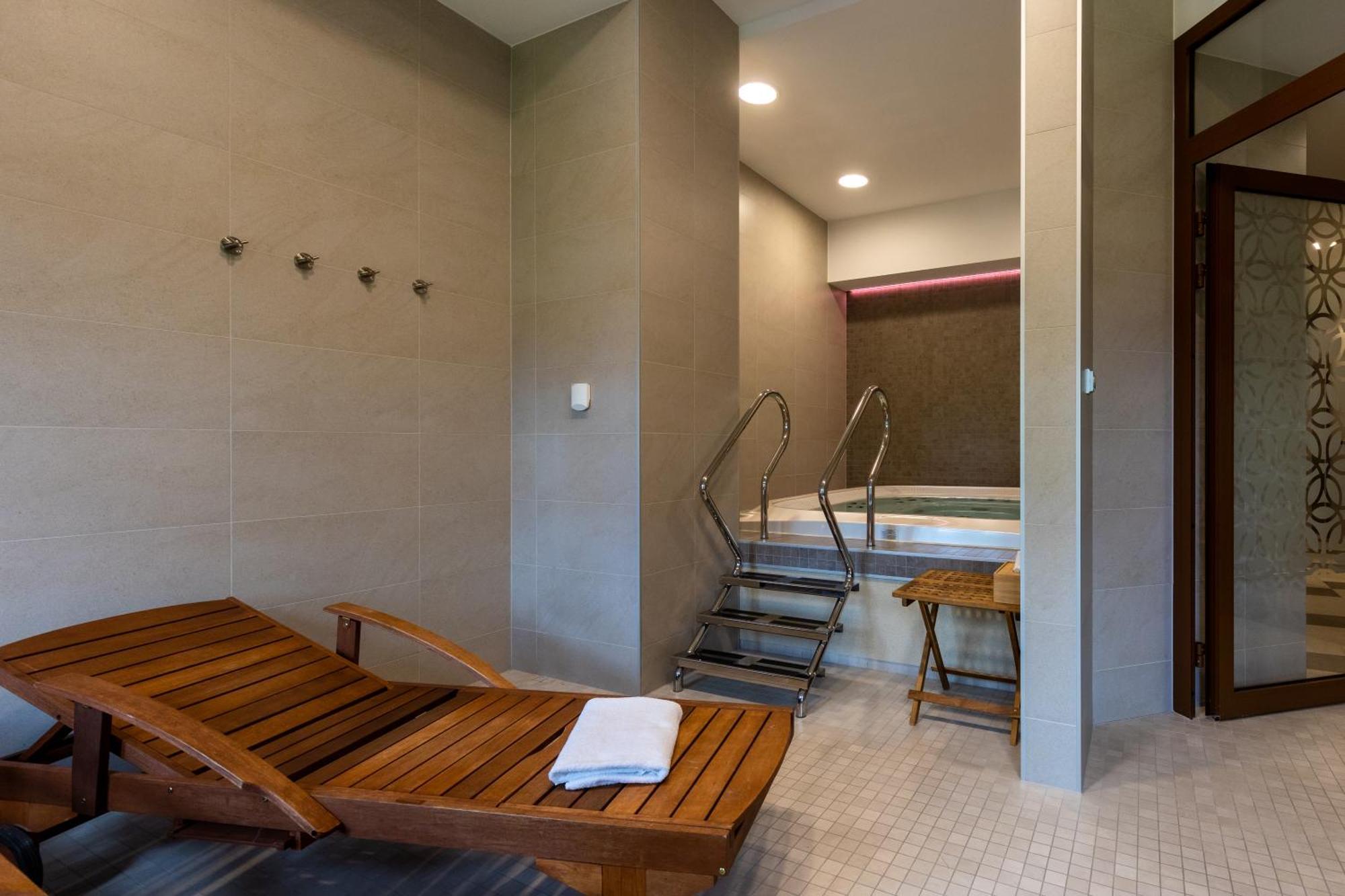 Hotel Zamek Třešť Extérieur photo